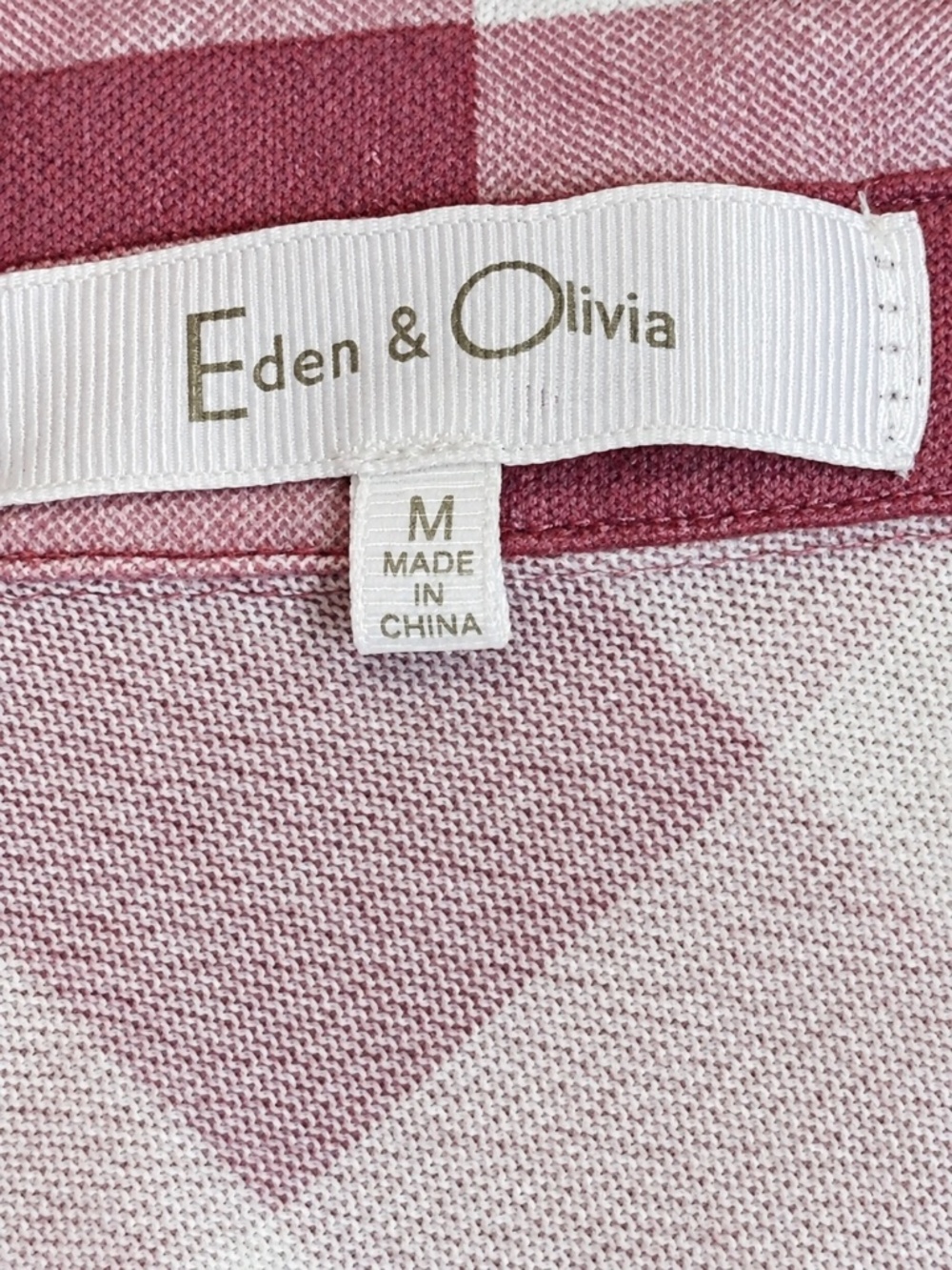 Eden & Olivia Buffalo Plaid Button Down 3/4/Long sleeve button down Flannel Med - Picture 8 of 8